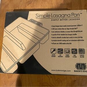 Baker's Edge Simple Lasagna Pan